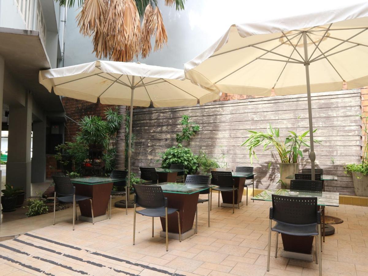 Swana Bangkok Hotel Esterno foto