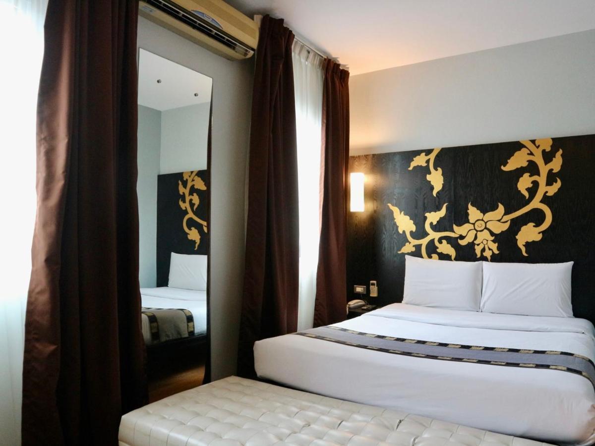 Swana Bangkok Hotel Esterno foto