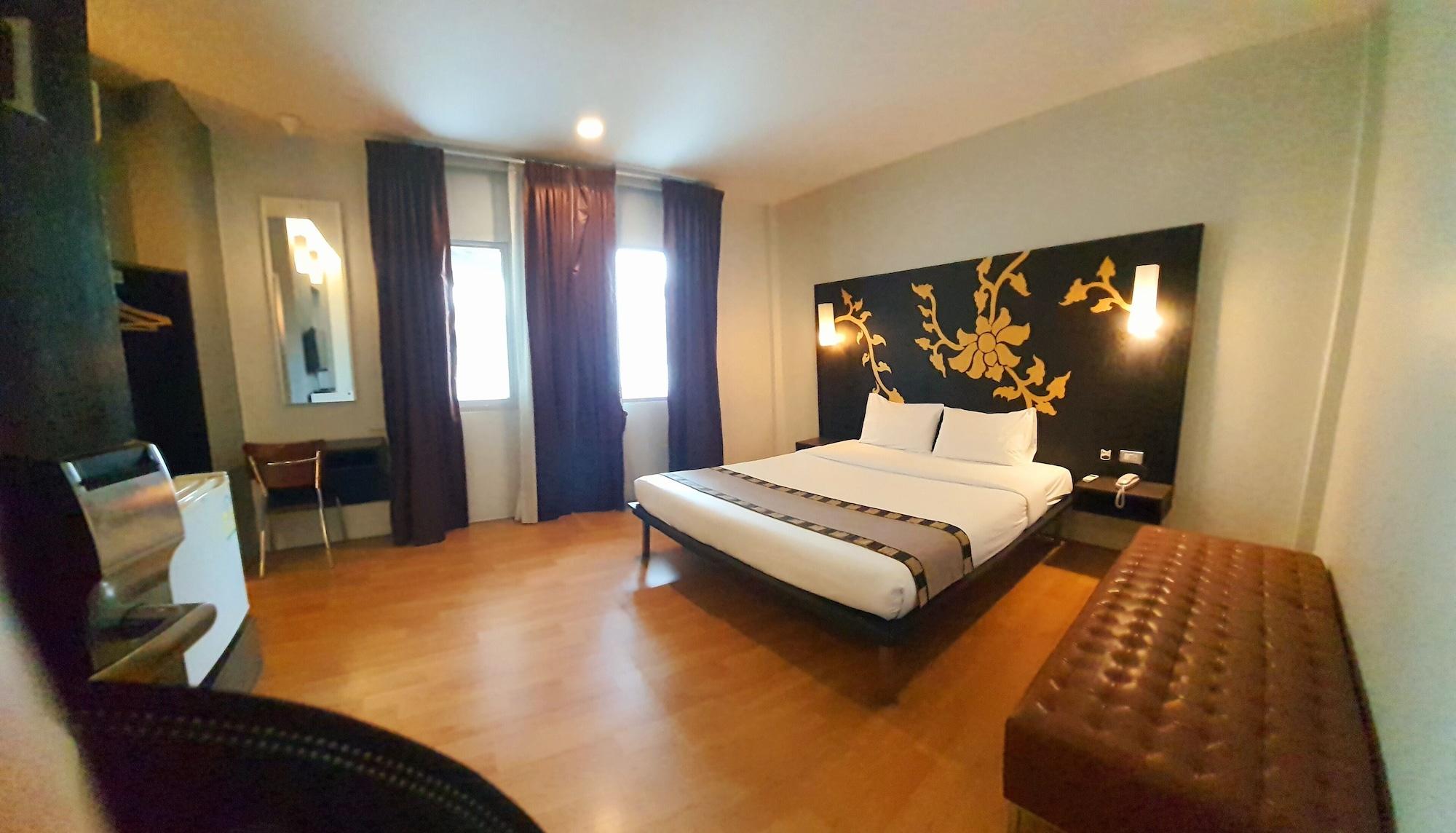 Swana Bangkok Hotel Esterno foto