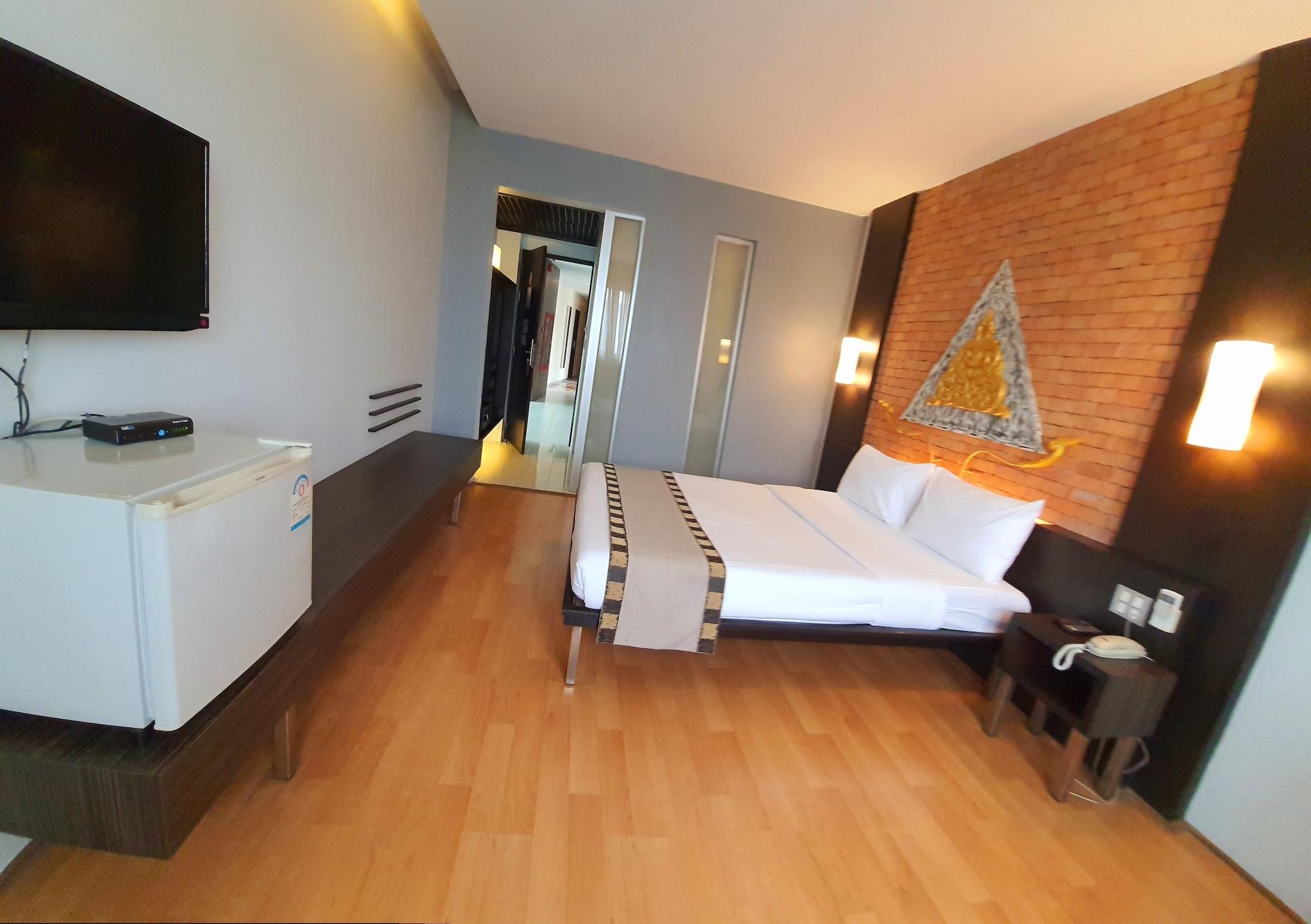 Swana Bangkok Hotel Esterno foto