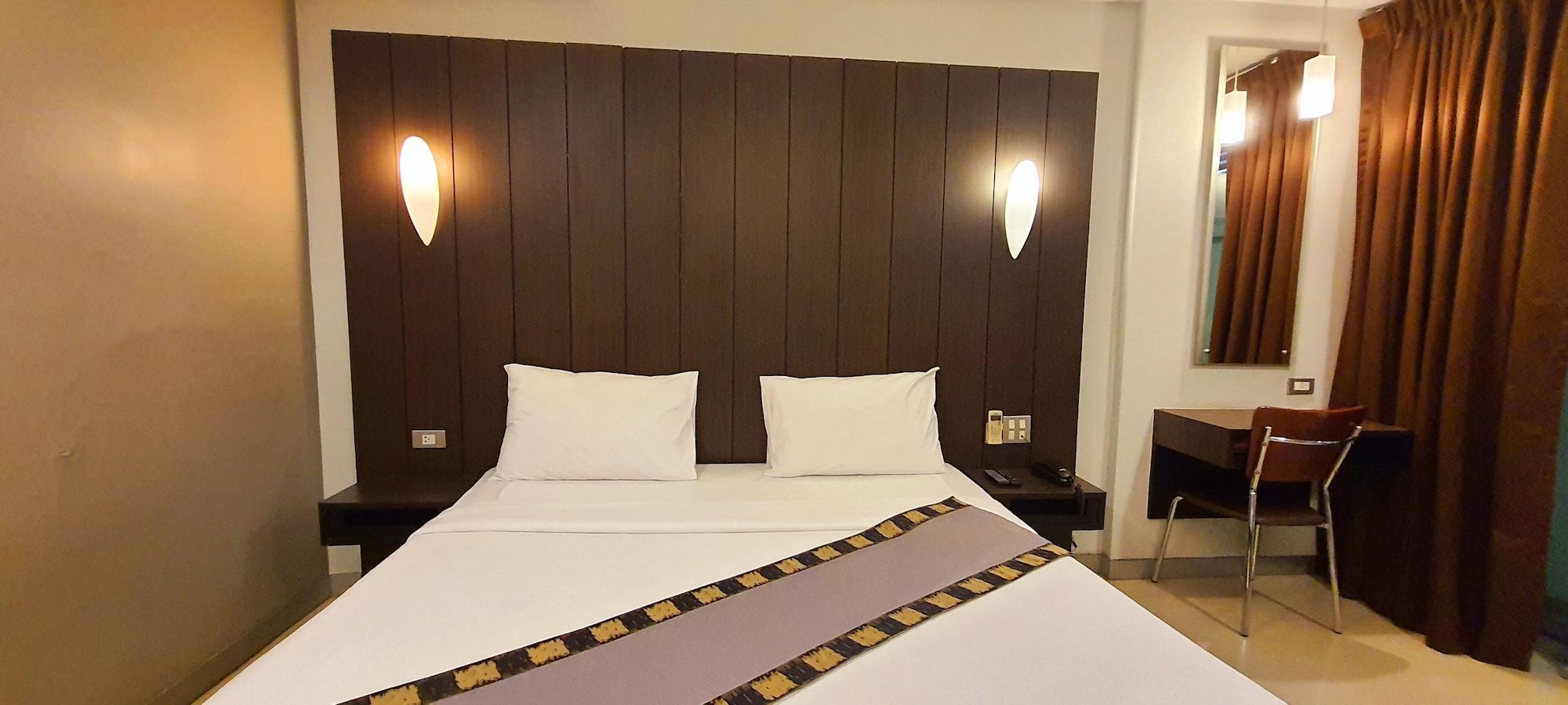 Swana Bangkok Hotel Esterno foto